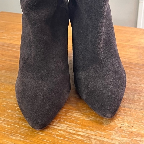 Splendid Cheryl Pointed Toe Suede Ankle Bootie - Picture 7 of 13